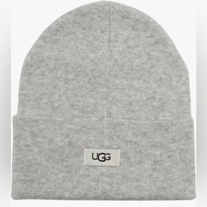 UGG Winter Soft Heather Gray Ribbed Knit Cuff Logo Beanie OS NWT